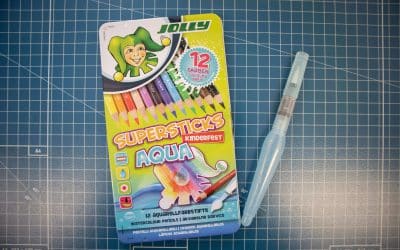 Wasservermalbare Buntstifte im Einsatz