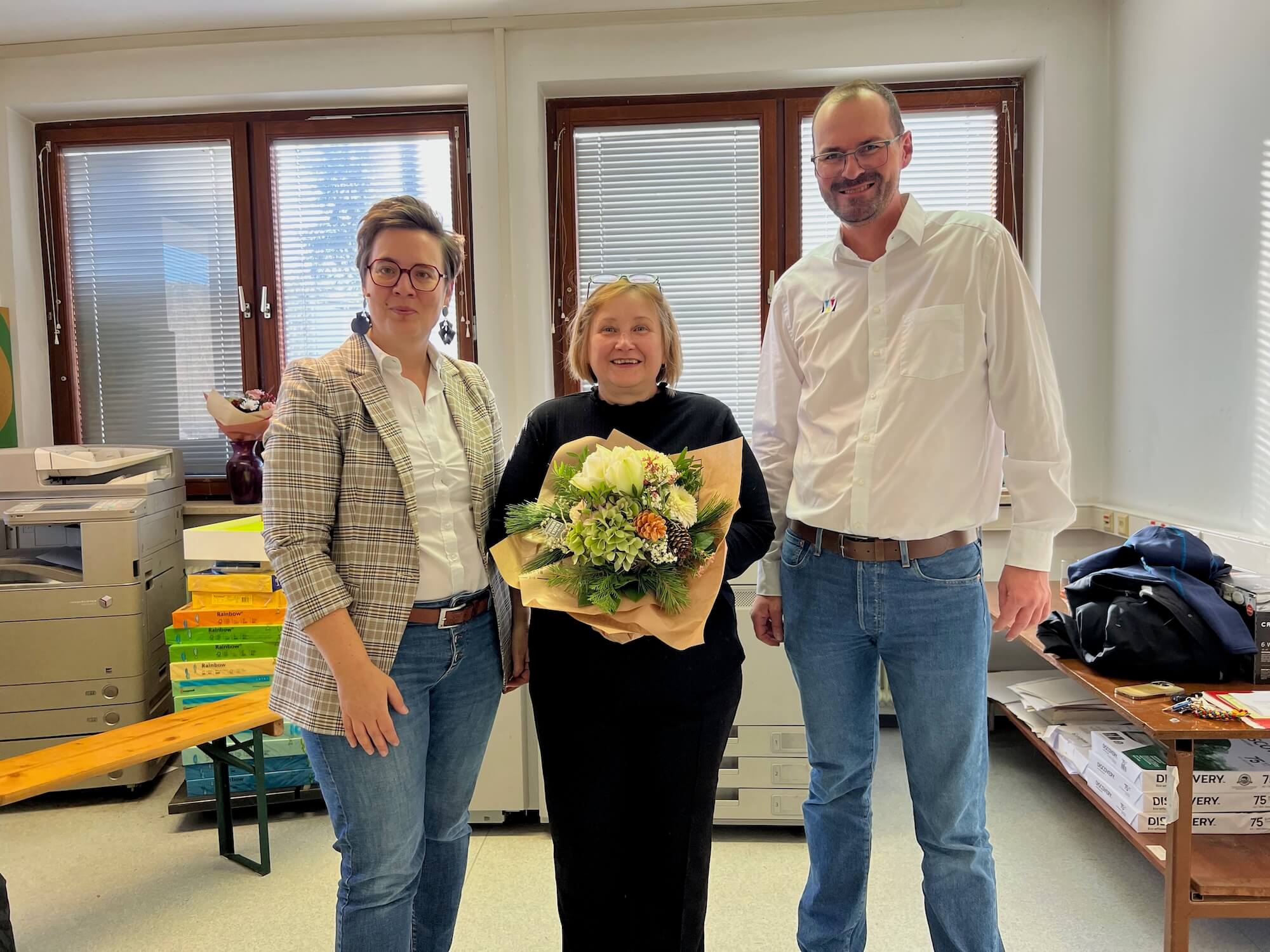 Mag. Katrin Scherz-Kogelbauer, Hildegard Gangl, Thomas Scherz bei der Übernahme